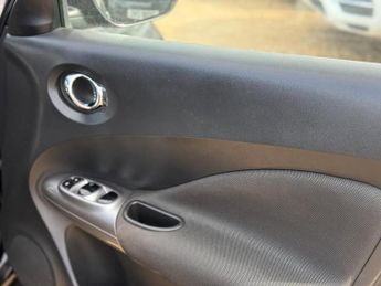 Nissan Juke 1.6 Acenta Premium CVT Euro 5 5dr