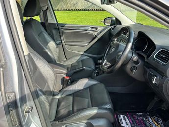 Volkswagen Golf 2.0 TDI Match Euro 5 5dr