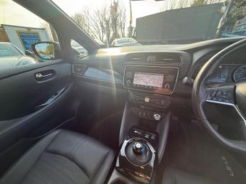 Nissan Leaf 40kWh N-Connecta Auto 5dr