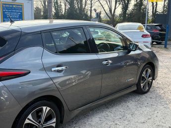 Nissan Leaf 40kWh N-Connecta Auto 5dr