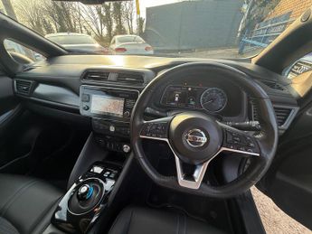 Nissan Leaf 40kWh N-Connecta Auto 5dr