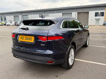 Jaguar F-PACE 2.0 D180 Portfolio Auto AWD Euro 6 (s/s) 5dr