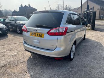 Ford Grand C-Max 1.0T EcoBoost Titanium Euro 5 (s/s) 5dr
