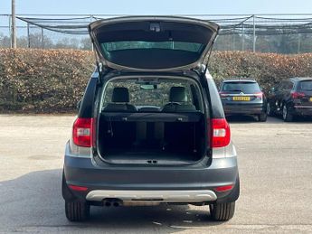 Skoda Yeti 2.0 TDI Elegance DSG 4WD Euro 5 5dr