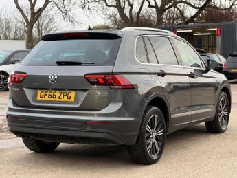 Volkswagen Tiguan 2.0 TDI BlueMotion Tech SE Navigation DSG 4Motion Euro 6 (s/s) 5