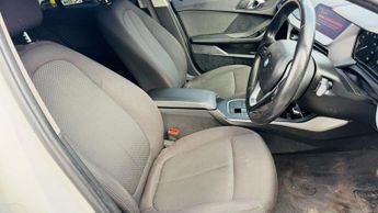 BMW 1 Series 1.5 118i SE DCT Euro 6 (s/s) 5dr