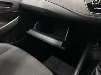 Toyota Corolla 1.8 VVT-h Icon Tech Touring Sports CVT Euro 6 (s/s) 5dr
