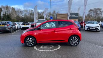 Toyota AYGO 1.0 VVT-i x-trend Funroof x-shift Euro 6 5dr