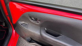 Toyota AYGO 1.0 VVT-i x-trend Funroof x-shift Euro 6 5dr