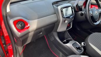 Toyota AYGO 1.0 VVT-i x-trend Funroof x-shift Euro 6 5dr