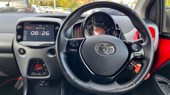 Toyota AYGO 1.0 VVT-i x-trend Funroof x-shift Euro 6 5dr