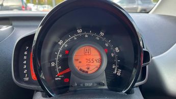 Toyota AYGO 1.0 VVT-i x-trend Funroof x-shift Euro 6 5dr
