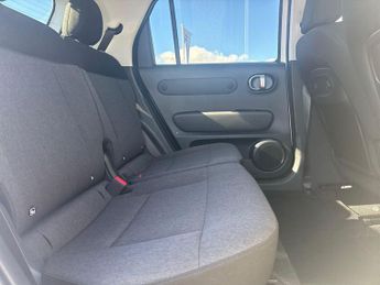 Hyundai INSTER 5dr Hat 85kw 2 49kwh