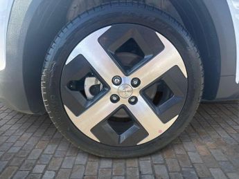 Hyundai INSTER 5dr Hat 85kw 2 49kwh