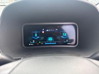 Hyundai KONA 64kWh Premium SUV 5dr Electric Auto (10.5kW Charger) (204 ps)