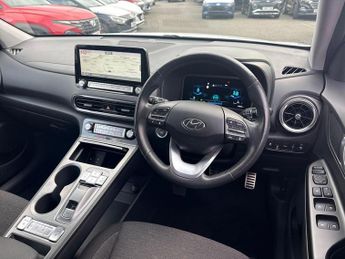 Hyundai KONA 64kWh Premium SUV 5dr Electric Auto (10.5kW Charger) (204 ps)