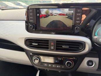 Hyundai I10 1.0 Premium Hatchback 5dr Petrol Auto Euro 6 (s/s) (63 ps)