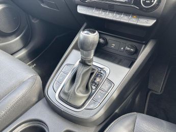 Hyundai Kona 1.6 h-GDi Ultimate SUV 5dr Petrol Hybrid DCT Euro 6 (s/s) (141 p