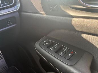 Volvo V60 2.0 D3 R-Design Plus Auto Euro 6 (s/s) 5dr