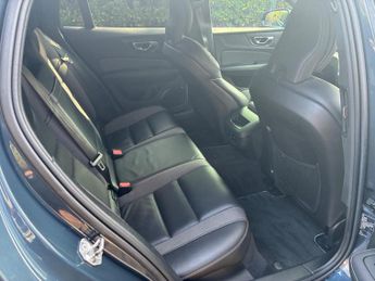 Volvo V60 2.0 D3 R-Design Plus Auto Euro 6 (s/s) 5dr