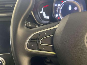 Renault Kadjar 1.3 TCe Techno SUV 5dr Petrol EDC Euro 6 (s/s) (140 ps)