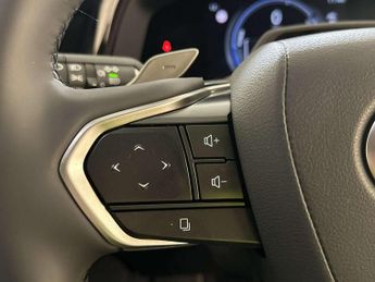 Lexus RZ 450e 71.4kWh Takumi SUV 5dr Electric Auto DIRECT4 (313 ps)