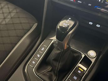 Volkswagen Tiguan 1.5 TSI R-Line SUV 5dr Petrol DSG Euro 6 (s/s) (150 ps)