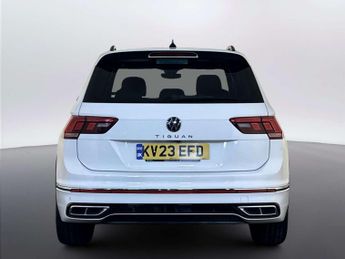 Volkswagen Tiguan 1.5 TSI R-Line SUV 5dr Petrol DSG Euro 6 (s/s) (150 ps)