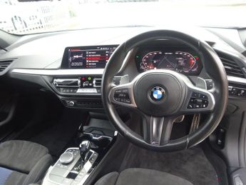 BMW 1 Series 2.0 M135i Auto xDrive Euro 6 (s/s) 5dr
