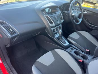 Ford Focus 1.6 Zetec Hatchback 5dr Petrol Powershift Euro 5 (125 ps)