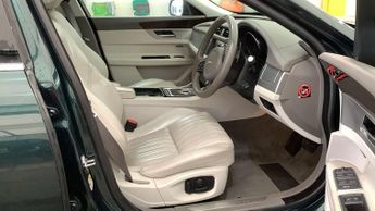 Jaguar XF 2.0d Portfolio Saloon 4dr Diesel Auto Euro 6 (s/s) (180 ps)