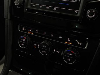 Volkswagen Golf 2.0 TSI BlueMotion Tech R DSG 4Motion Euro 6 (s/s) 5dr