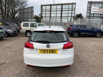 Vauxhall Insignia 2.0 CDTi ecoFLEX Exclusiv Sports Tourer Euro 5 (s/s) 5dr