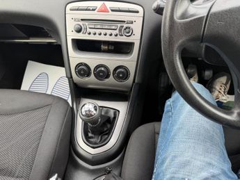 Peugeot 308 1.6 HDi S 5dr