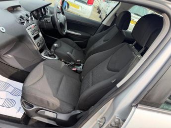 Peugeot 308 1.6 HDi S 5dr