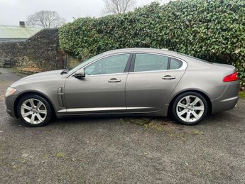 Jaguar XF 3.0d V6 Luxury Auto Euro 5 4dr