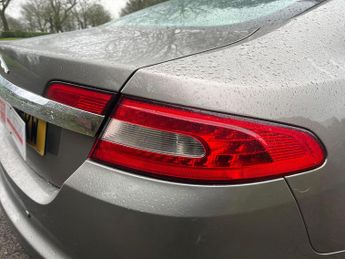 Jaguar XF 3.0d V6 Luxury Auto Euro 5 4dr