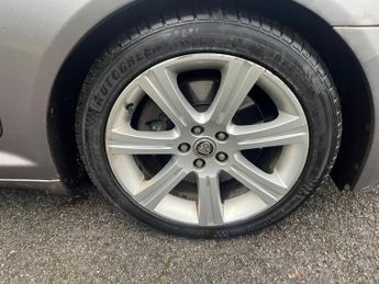 Jaguar XF 3.0d V6 Luxury Auto Euro 5 4dr