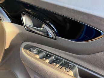 Vauxhall Mokka X 1.4i Turbo Design Nav Auto Euro 6 5dr