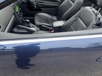 Volkswagen Eos 2.0 TDI BlueMotion Tech Exclusive Cabriolet DSG Euro 5 (s/s) 2dr