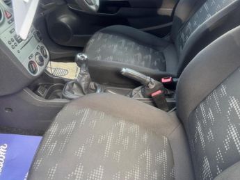 Vauxhall Corsa 1.2 16V Exclusiv Euro 5 3dr (A/C)