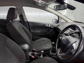 Ford Fiesta 1.0T EcoBoost Titanium Euro 6 (s/s) 5dr