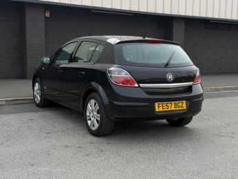 Vauxhall Astra 1.8i 16v Design 5dr