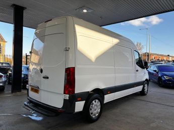 Mercedes-Benz eSprinter 55kWh Progressive Auto FWD L2 H2 5dr 20kW Charger