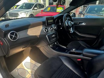Mercedes-Benz CLA 2.1 CLA220 CDI AMG Sport Coupe 7G-DCT Euro 6 (s/s) 4dr