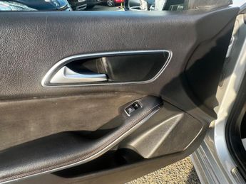 Mercedes-Benz CLA 2.1 CLA220 CDI AMG Sport Coupe 7G-DCT Euro 6 (s/s) 4dr