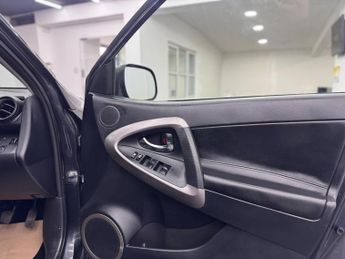 Toyota RAV4 2.2 D-4D XT-R 4WD 5dr