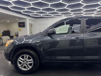 Toyota RAV4 2.2 D-4D XT-R 4WD 5dr