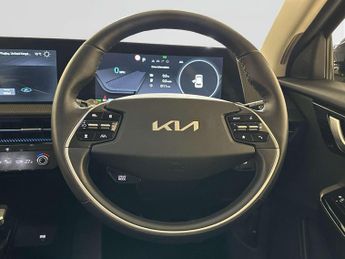 Kia EV6 77.4kWh Air Hatchback 5dr Electric Auto (225 bhp)