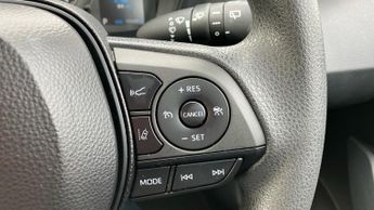 Toyota Corolla 1.8 VVT-h CVT Euro 6 (s/s) 5dr